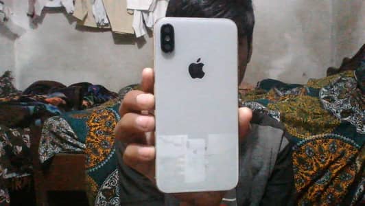 i phone  X