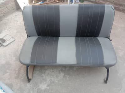 carry bolan seet fore sale condition good