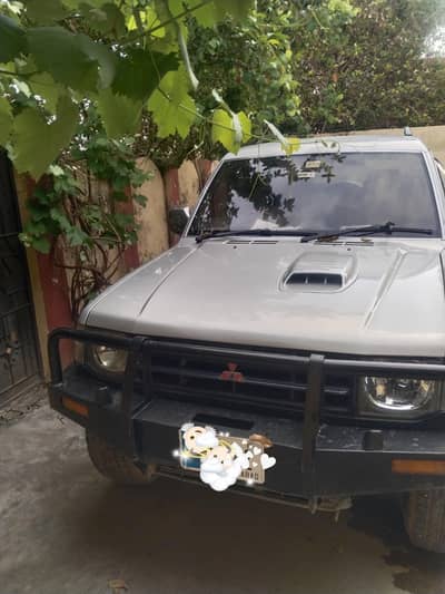 mistermubshi intercoler 2800 93/10