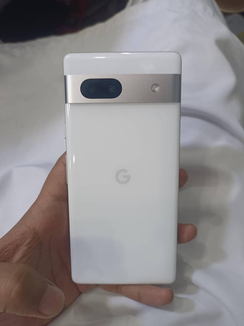 Google Pixel 7A 1