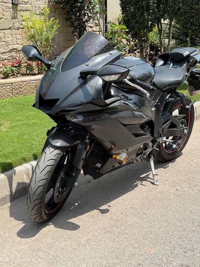 Yamaha YZF R6 Replica