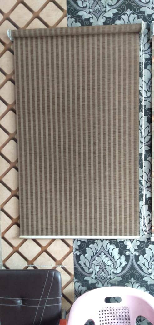 ROLLER WINDOW BLINDS 4