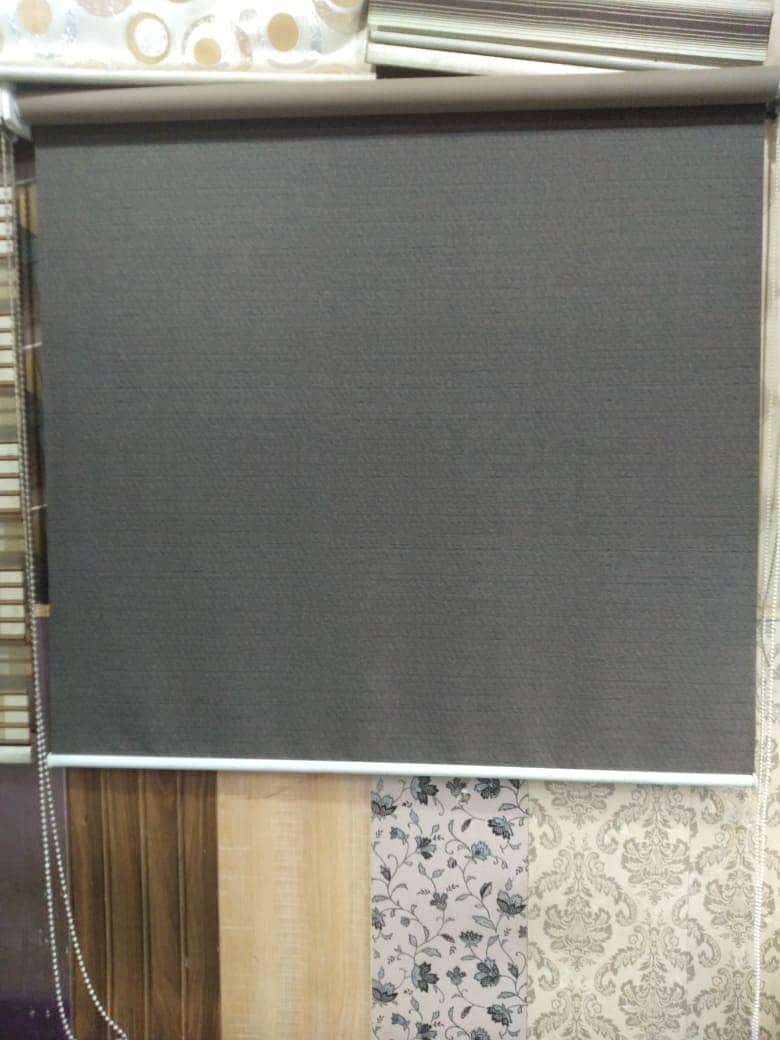 ROLLER WINDOW BLINDS 6