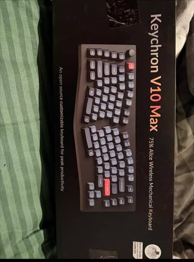 KEYCHRON V10 MAX RGB, Gaming and a office ergonomic Keyboard