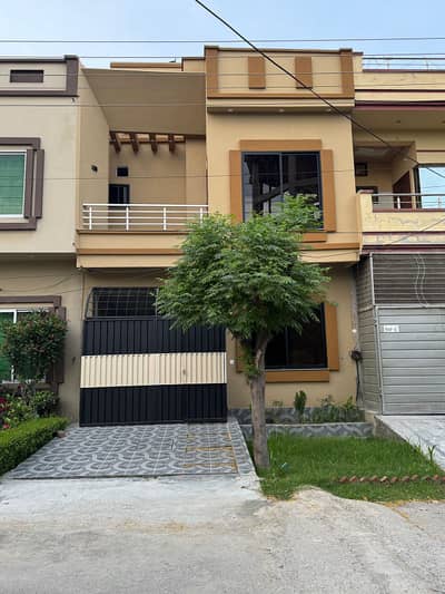 PRIME LOCATED 3 MARLA BRAND NEW HOUSE