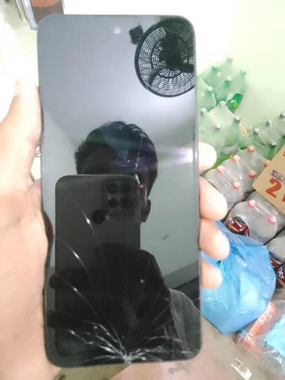 seeled mobil 4gb 128gb original pak pice ha har chez m ok ha glas brok