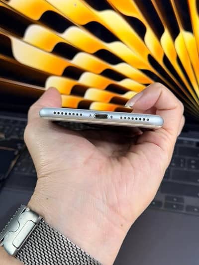 Iphone 7puls 128 GB my WhatsApp number 0370-36-59-905