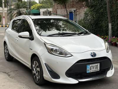 Toyota Aqua S 19/21