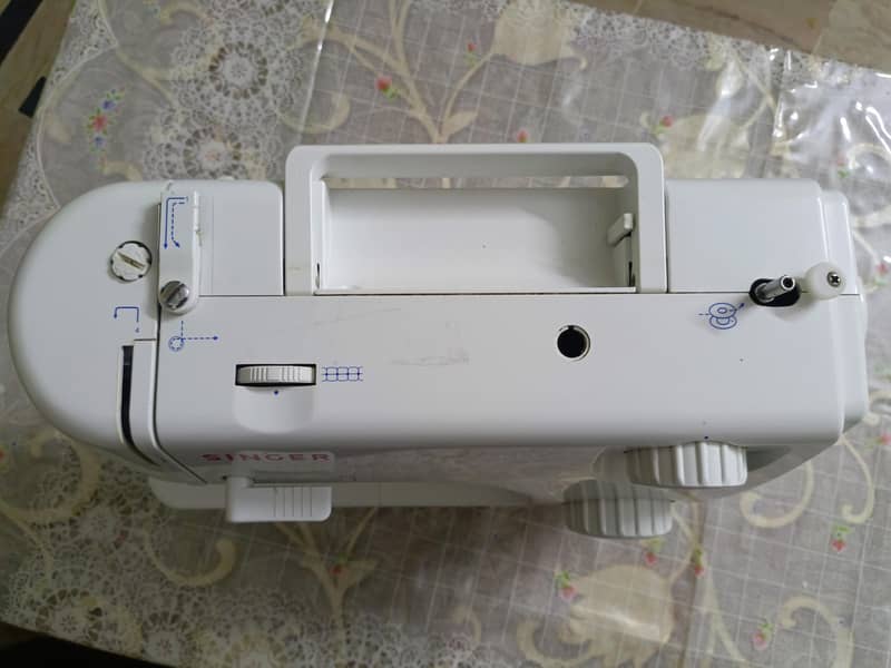 Singer Sewing Machine 2