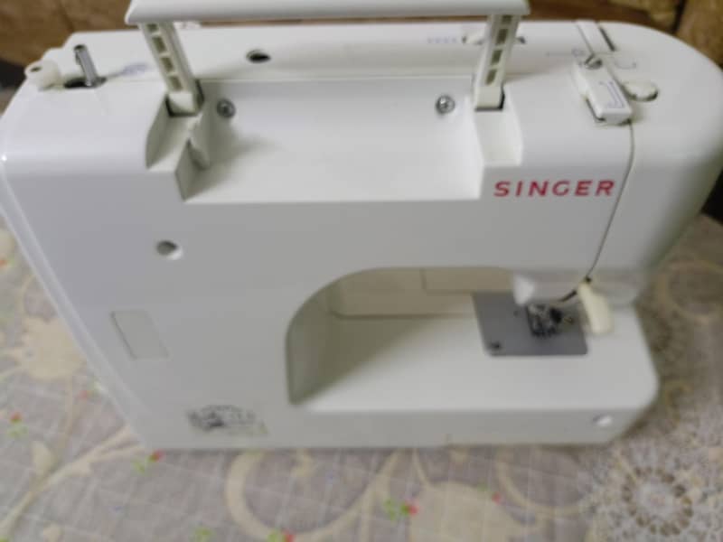 Singer Sewing Machine 3