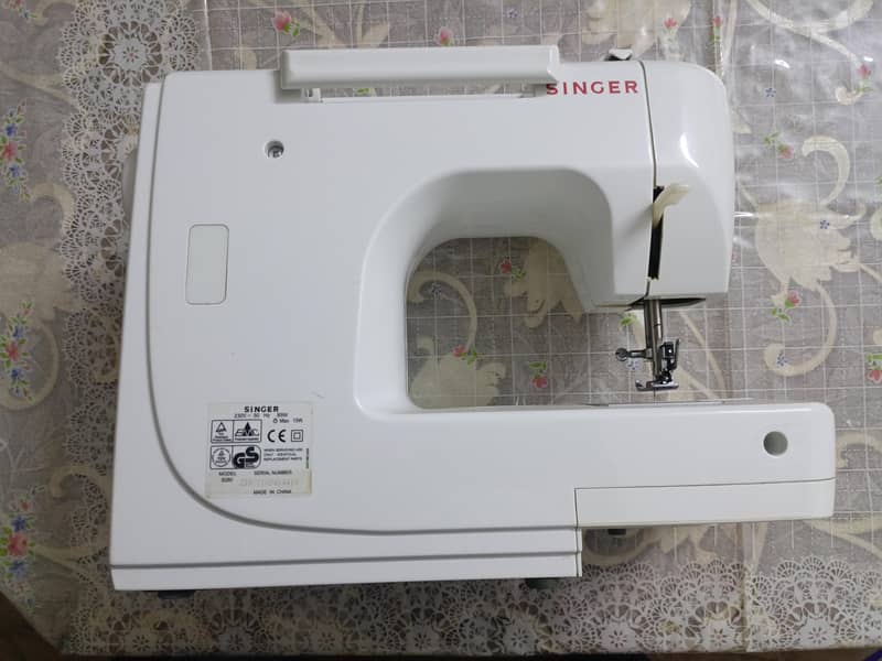 Singer Sewing Machine 7