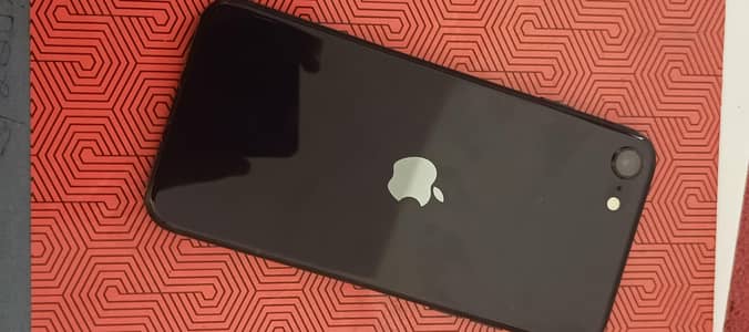 iPhone Se 3rd edition pin pack with box 100% health 10/10