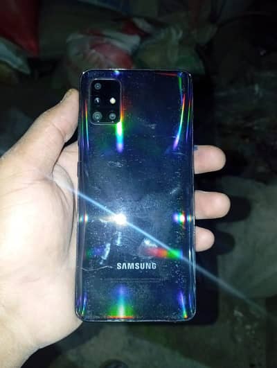 sumsung mobile 6gb128