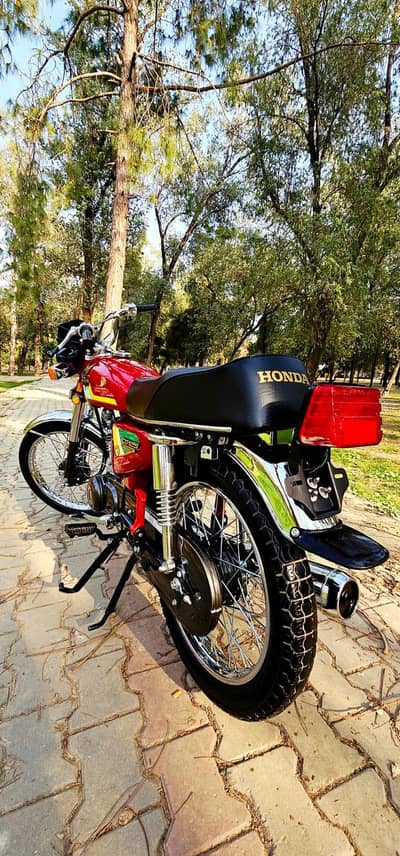 2000 model Honda 125