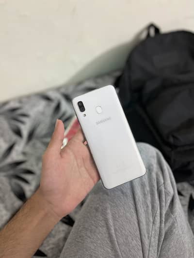 Samsung A30 4/64 Exchange Possible