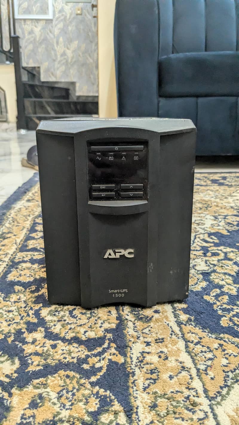 APC UPS 0