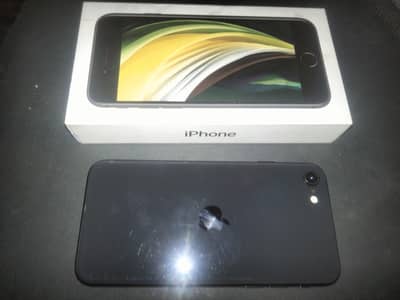 iPhone se 2020 non PTA . box available battery health 80