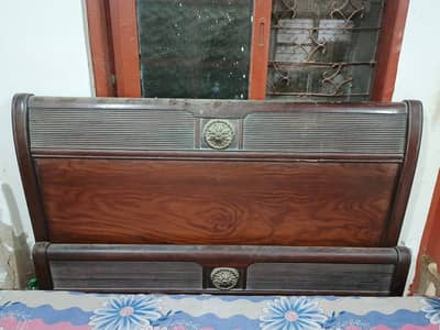 King Size Wooden Bed Frame – Solid & Strong (Without Pilai & Mattress