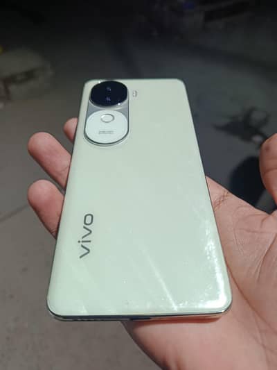 vivo v40e