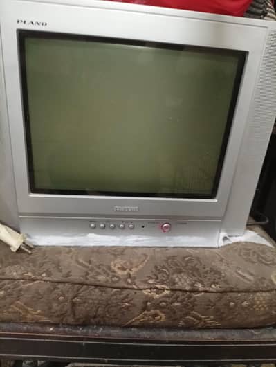 used t. v but working in great condition price is negotiable