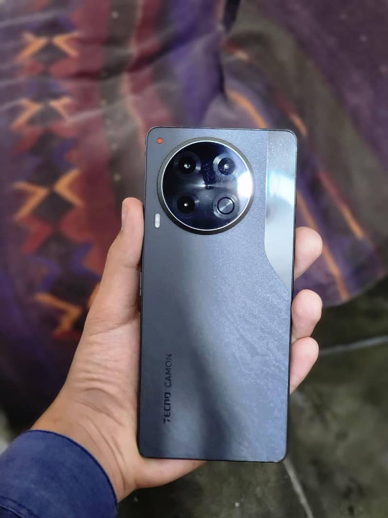 tecno camon 30 0