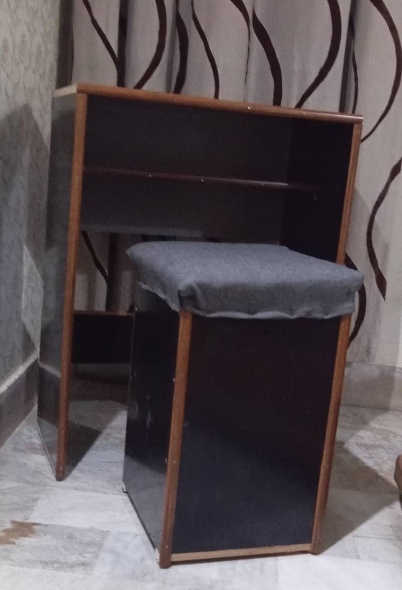 laptop table with stool 1
