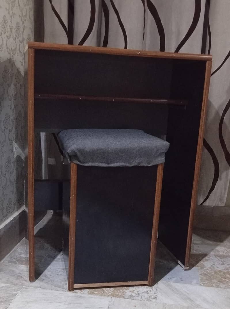 laptop table with stool 2