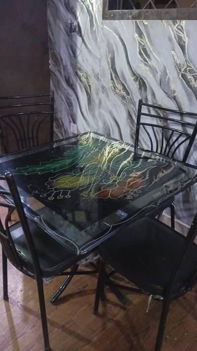 4 person dining table