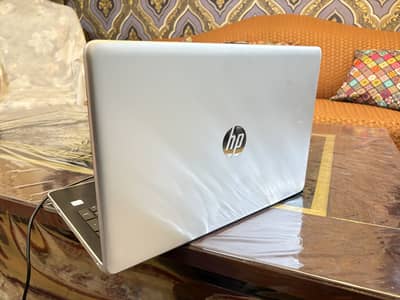 HP Notebook 15 B-Series i3 7th Gen laptop