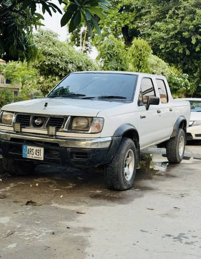 Nissan navara 3600cc engine
