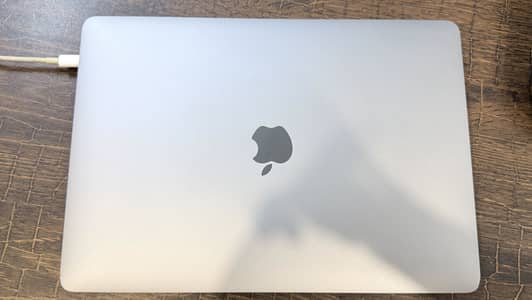MacBook Air M1 (2020) - Good Condition