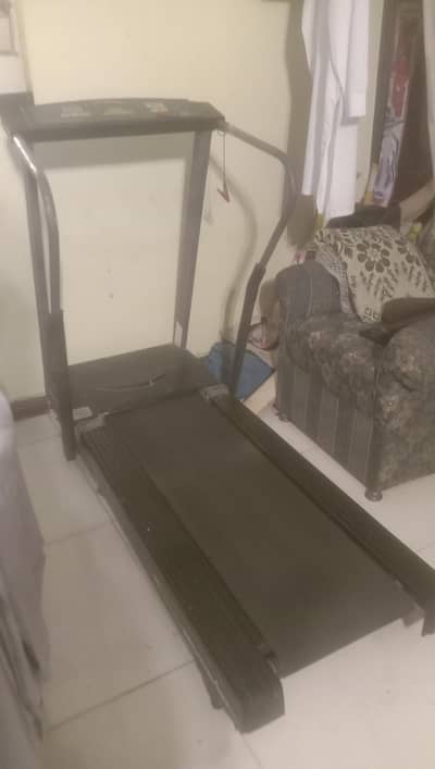 Used Treadmill for Sale – Excellent Condition