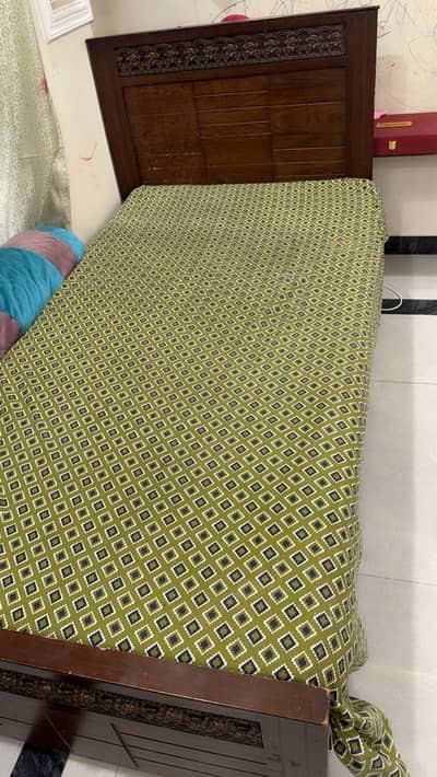 Single Bed with metres