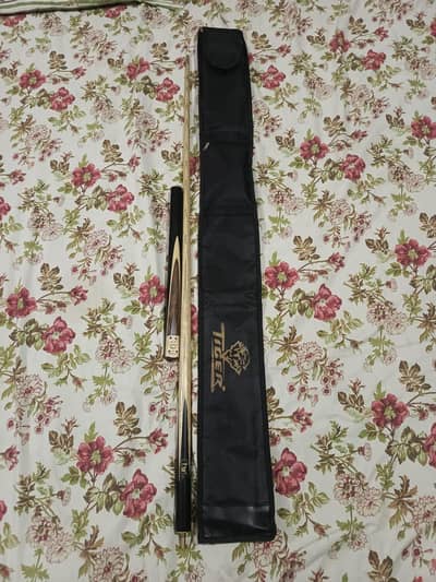 Sbooker Cue, DLP Eagle Cue, With Carrying Bag.