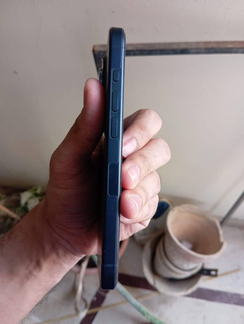 iphone 15 pro Non PTA 256gb  factory unlocked inactive sim 2