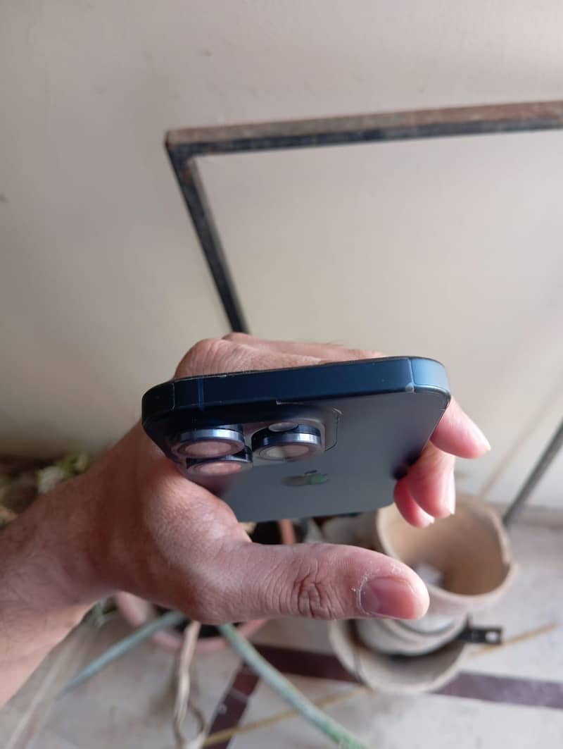 iphone 15 pro Non PTA 256gb  factory unlocked inactive sim 3