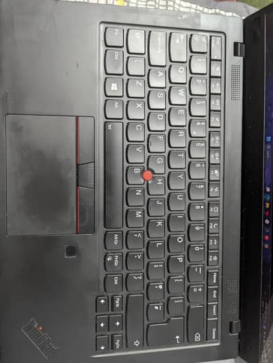 Lenovo X1 Carbon Gen 8-- i7 10 gen processor
