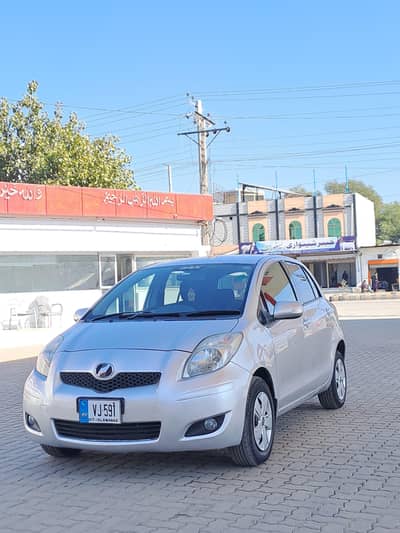 Toyota vitz 2008/12,