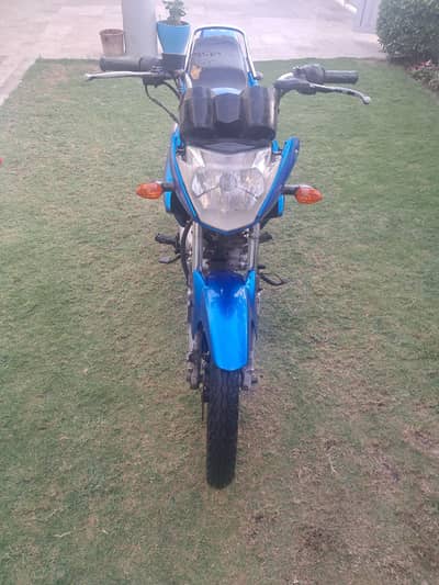 YAMAHA YBR 125 FOR SALE AT 200K
