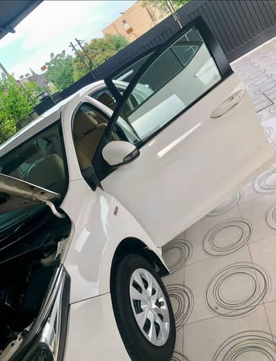 COROLLA GLI 1300 cc AUTOMATIC