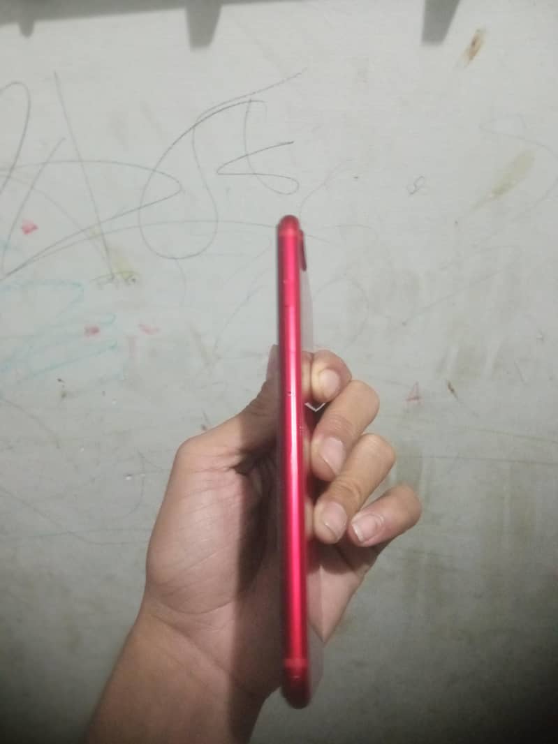 iphone 8 10/10 condition 0