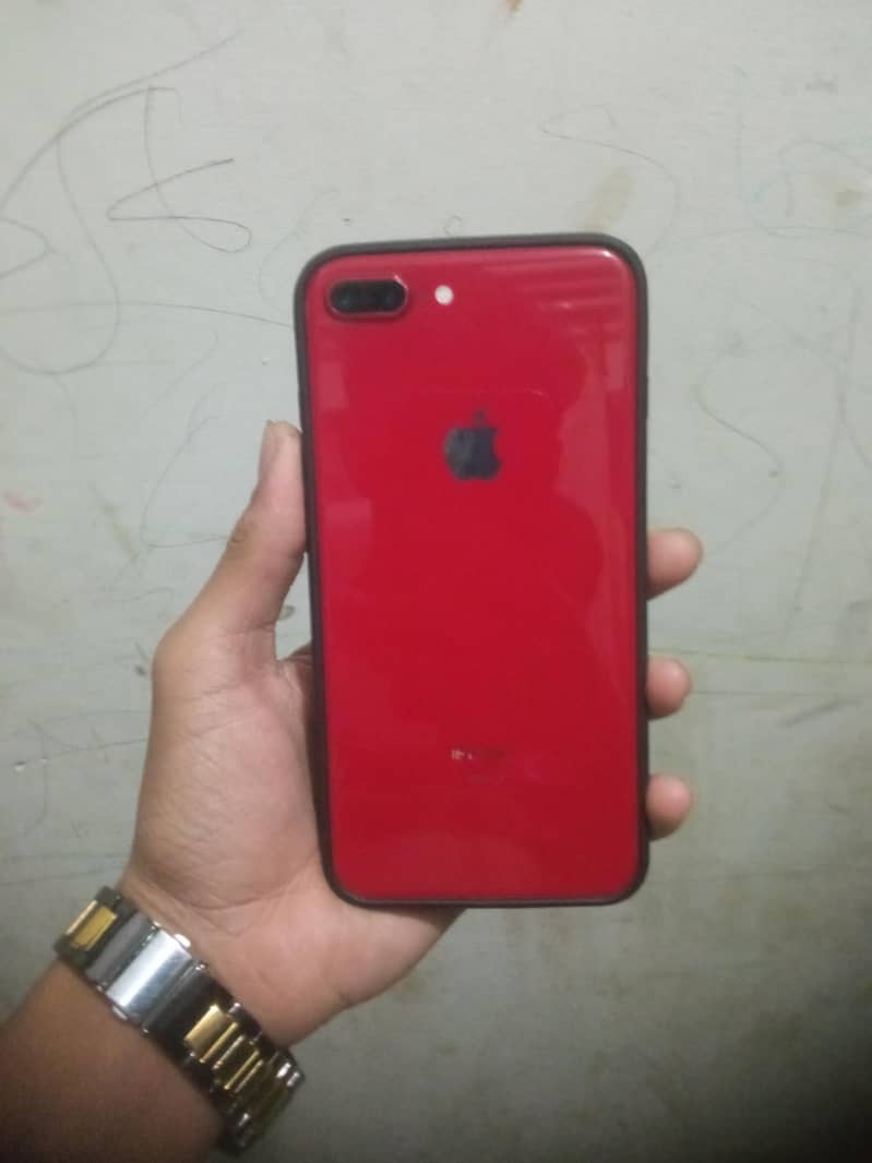 iphone 8 10/10 condition 2