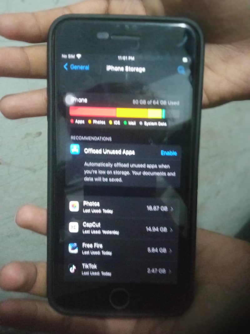 iphone 8 10/10 condition 4