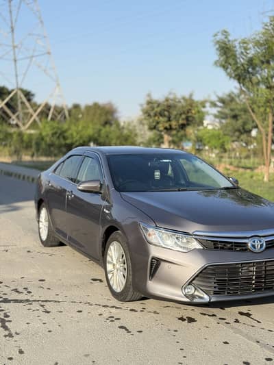 Toyota Camry 2.5 Hybrid