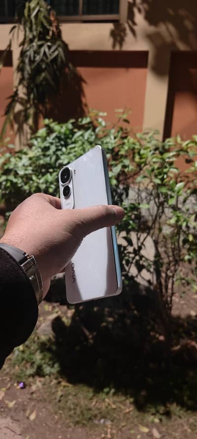 bilkul new mobile  no scratch