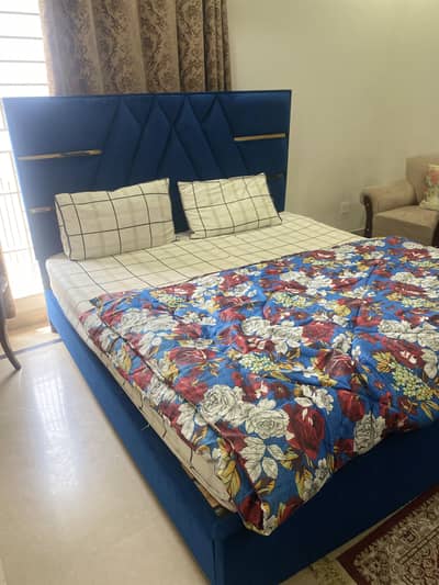 King size bed + other items for sale