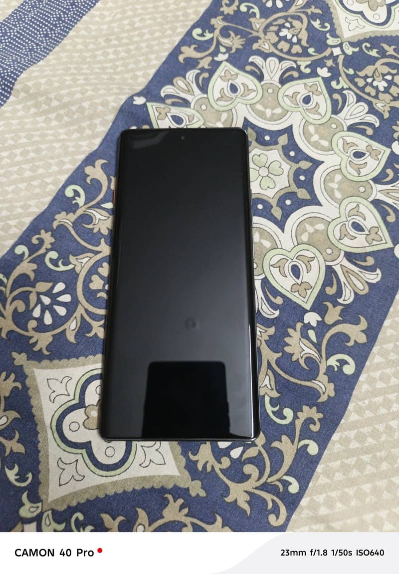 Techno Camon 40 pro 0