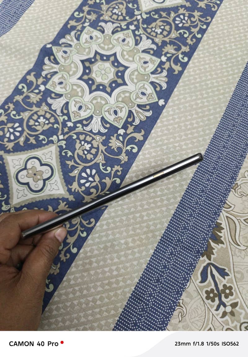 Techno Camon 40 pro 2