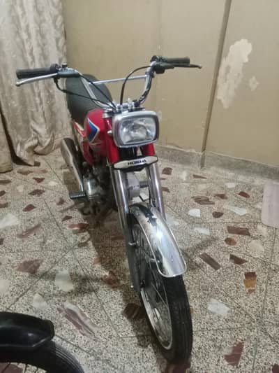 united 125 2020in lalukhet add details parhe,03112984471