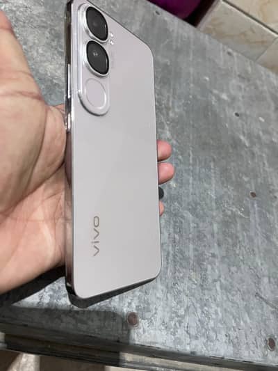 Vivo Y200 for sale